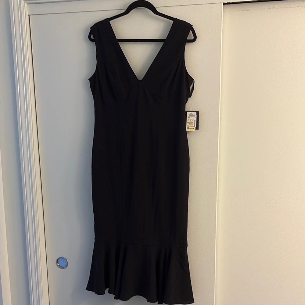 Elegant Black Sleeveless Dress